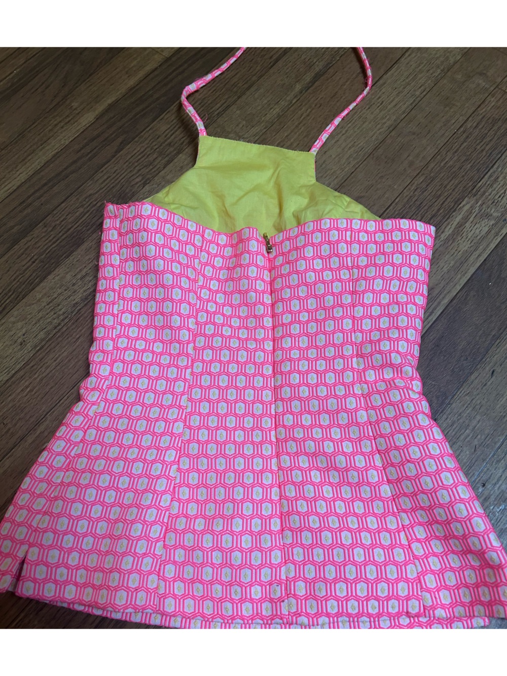 LILLY PULITZER High Neck Hexagon Textured Print Top - Picture 5 of 8